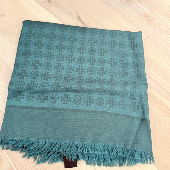 Tory Burch Accessories - TORY BURCH GREEN T SCARF